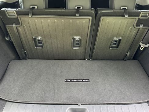 New 2026 Nissan Pathfinder Platinum AWD/4WD image 16