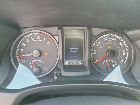 Used 2021 Toyota Tacoma SR AWD/4WD image 27