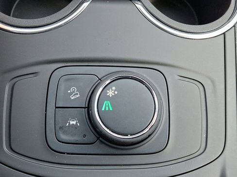 Certified 2022 GMC Terrain SLE image 22