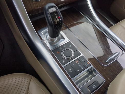 Used 2016 Land Rover Range Rover Sport HSE image 14