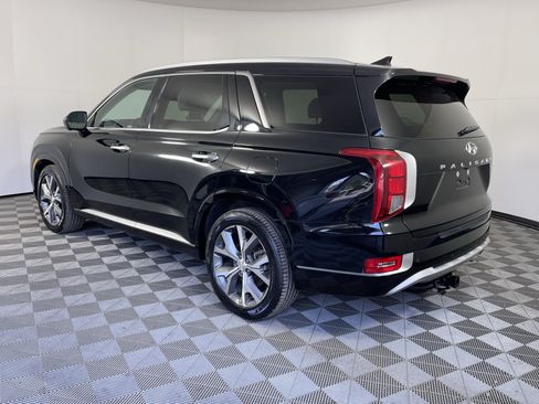 Used 2022 Hyundai Palisade Limited w/ Cargo Package AWD/4WD image 3