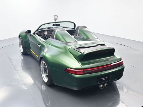 Used 1995 Porsche 911 Carrera RWD image 41