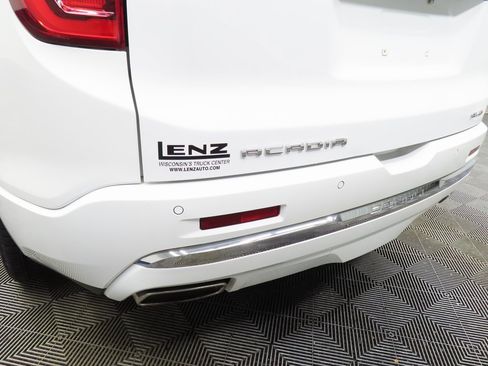 Used 2020 GMC Acadia Denali image 34
