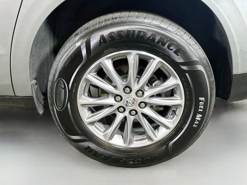 Used 2023 Buick Enclave Essence FWD image 30