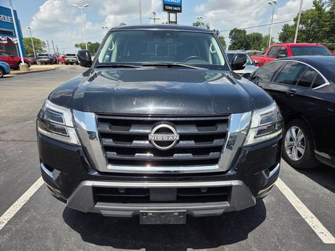 Used 2024 Nissan Armada SV AWD/4WD image 2