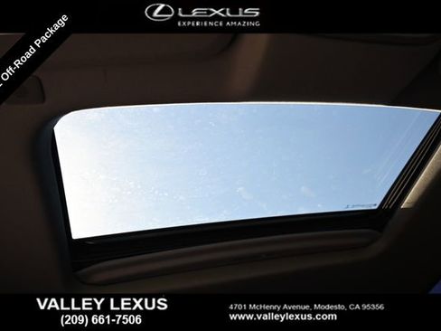 Used 2022 Chevrolet Silverado 2500 LTZ w/ LTZ Plus Package image 7