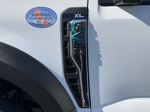 Used 2024 Ford F450 XL w/ XL Chrome Package image 18