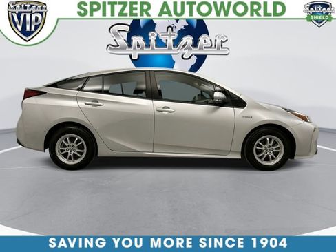 Used 2022 Toyota Prius LE AWD/4WD image 12