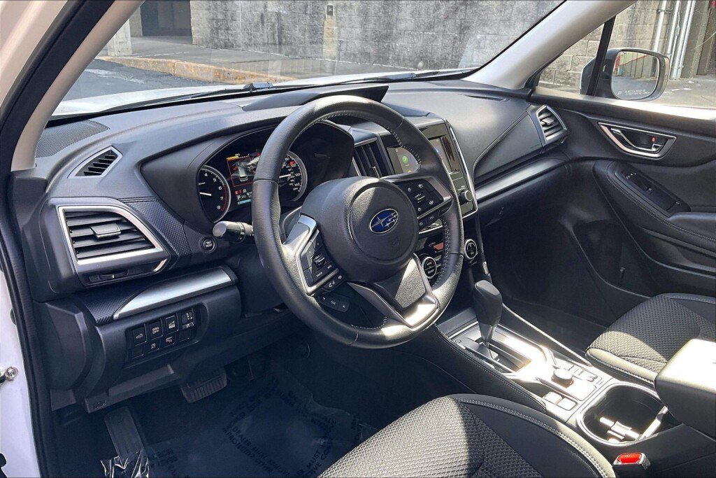 Certified 2024 Subaru Forester Premium AWD/4WD image 10