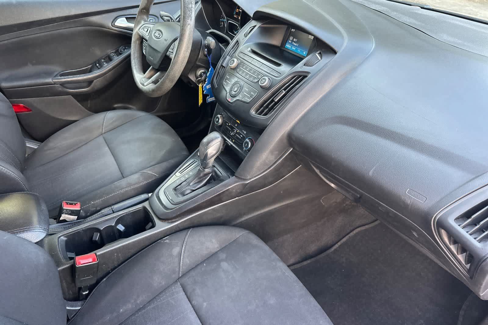 Used 2017 Ford Focus SE FWD image 17