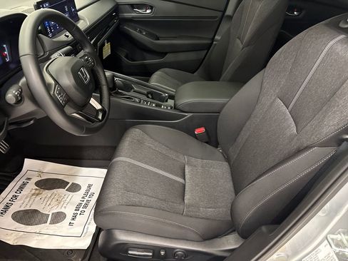 Certified 2025 Honda Accord Sport image 18