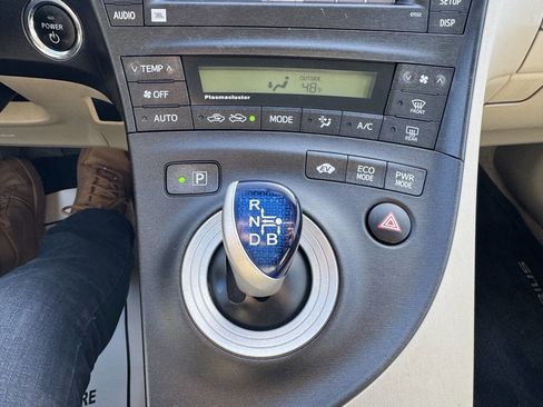 Used 2010 Toyota Prius Four image 7