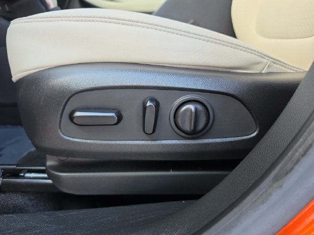 Used 2022 Buick Encore GX Select w/ Advanced Technology Package FWD image 19
