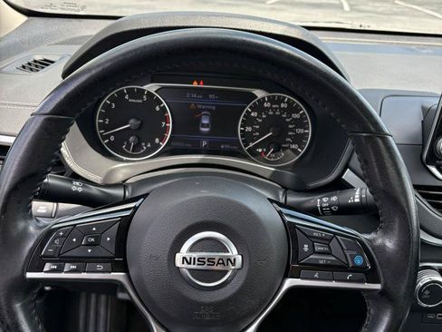 Used 2022 Nissan Altima 2.5 SV w/ SV Premium Package FWD image 19