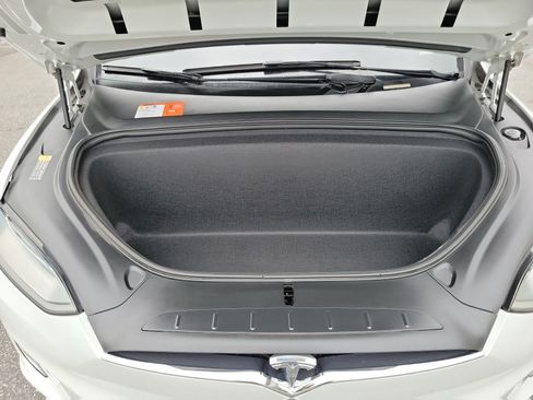 Used 2018 Tesla Model X AWD/4WD image 27
