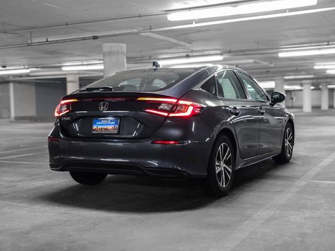 Used 2023 Honda Civic LX image 6