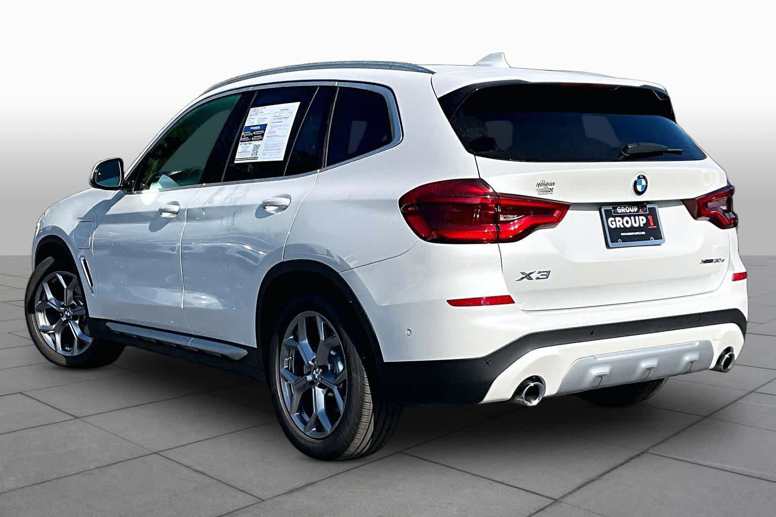 Used 2021 BMW X3 xDrive30e w/ Executive Package AWD/4WD image 12