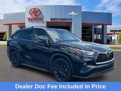Used 2024 Toyota Highlander XLE