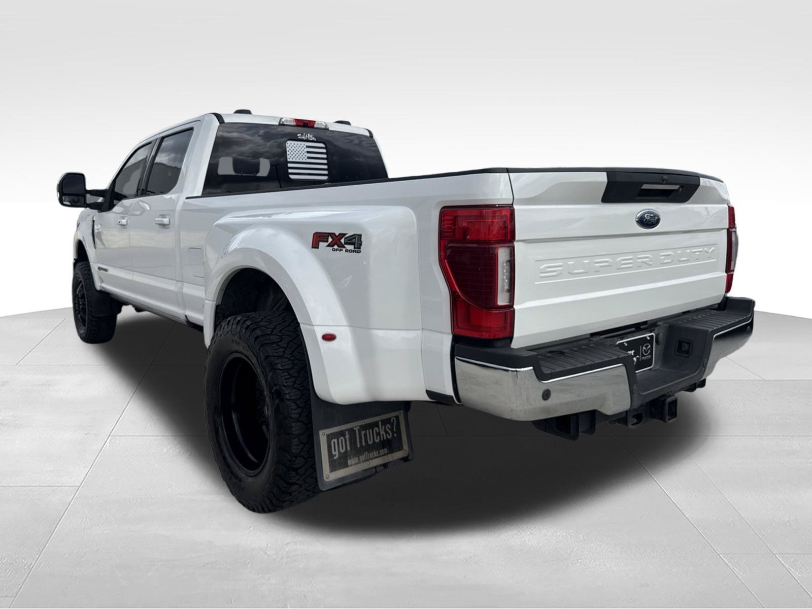 Used 2022 Ford F350 Lariat w/ Lariat Ultimate Package AWD/4WD image 7