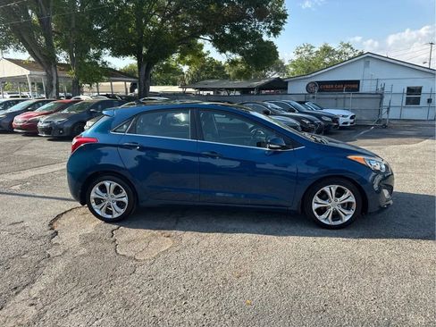 Used 2013 Hyundai Elantra GT w/ Tech Pkg image 4