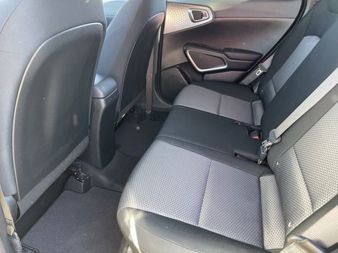 Certified 2023 Kia Soul LX w/ LX Technology Package image 15