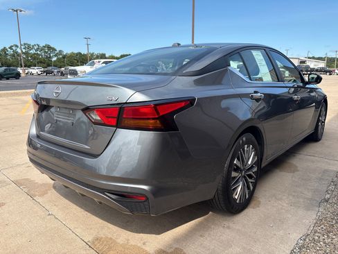 Used 2023 Nissan Altima 2.5 SV image 8