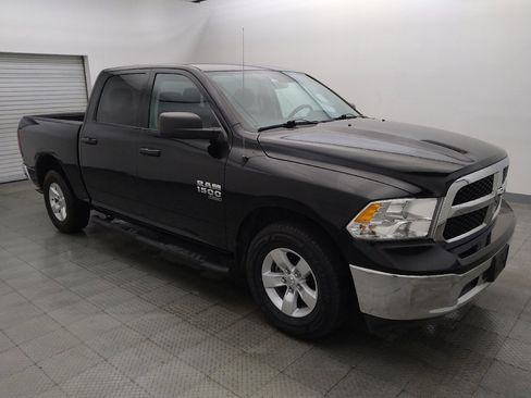 Used 2021 RAM 1500 Classic SLT RWD image 11