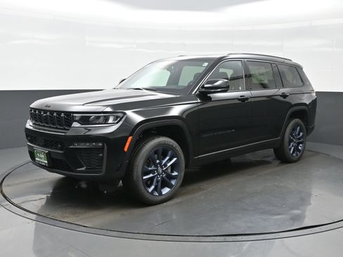 New 2026 Jeep Grand Cherokee L Limited AWD/4WD image 2
