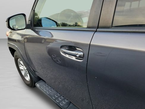 Used 2016 Toyota 4Runner SR5 image 20