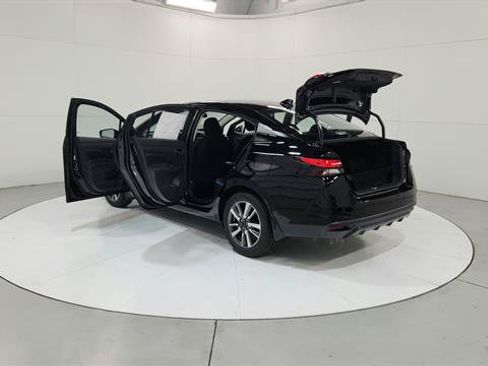Certified 2025 Nissan Versa SV w/ Trunk Package FWD image 10