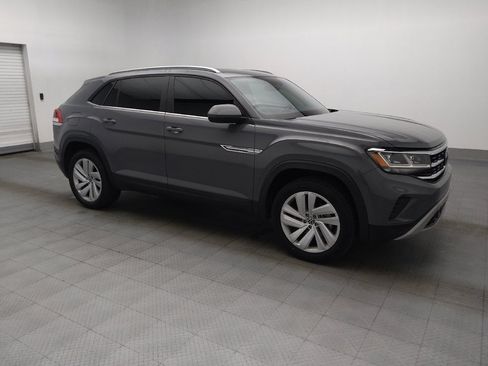 Used 2021 Volkswagen Atlas Cross Sport SE FWD image 11