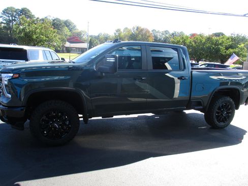 New 2026 Chevrolet Silverado 2500 LT w/ Trail Boss Package image 7