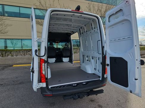 New 2025 Mercedes-Benz Sprinter 2500 image 5
