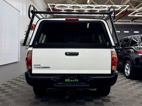 Used 2012 Toyota Tacoma Pickup 2D 6 ft image 4