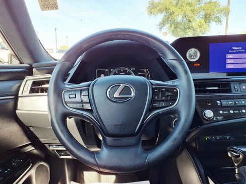 Used 2023 Lexus ES 250 w/ Premium Package AWD/4WD image 19
