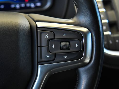 Used 2023 Chevrolet Suburban Premier RWD image 33