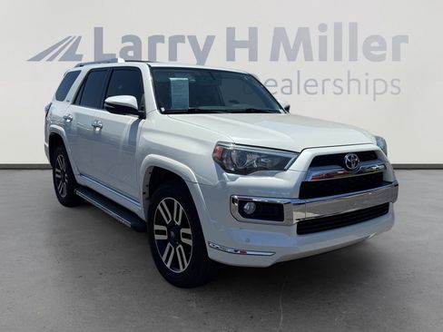 Used 2018 Toyota 4Runner Limited AWD/4WD image 7