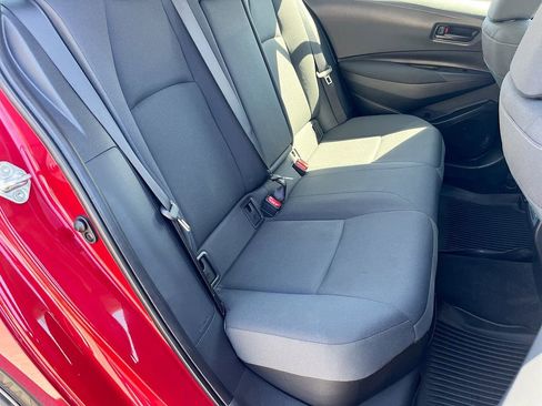 Used 2025 Toyota Corolla LE FWD image 24