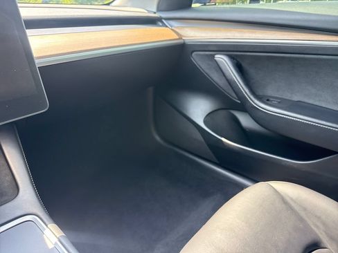 Used 2023 Tesla Model 3 Standard Range RWD image 17