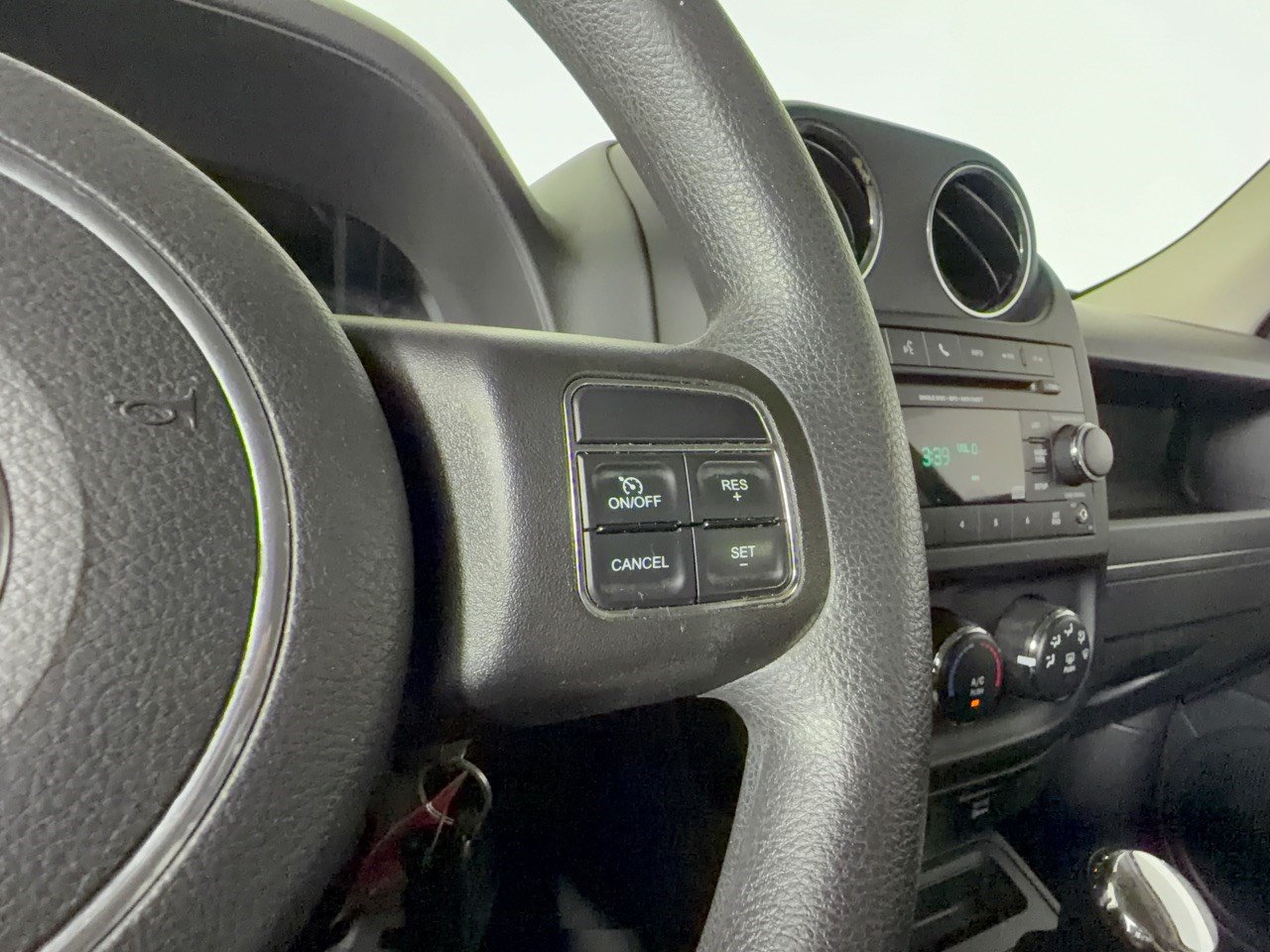 Used 2016 Jeep Patriot Sport FWD image 19