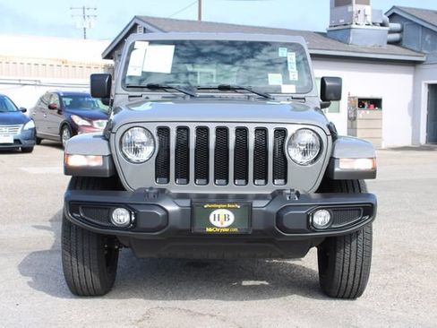 Used 2021 Jeep Wrangler Unlimited Sahara AWD/4WD image 2