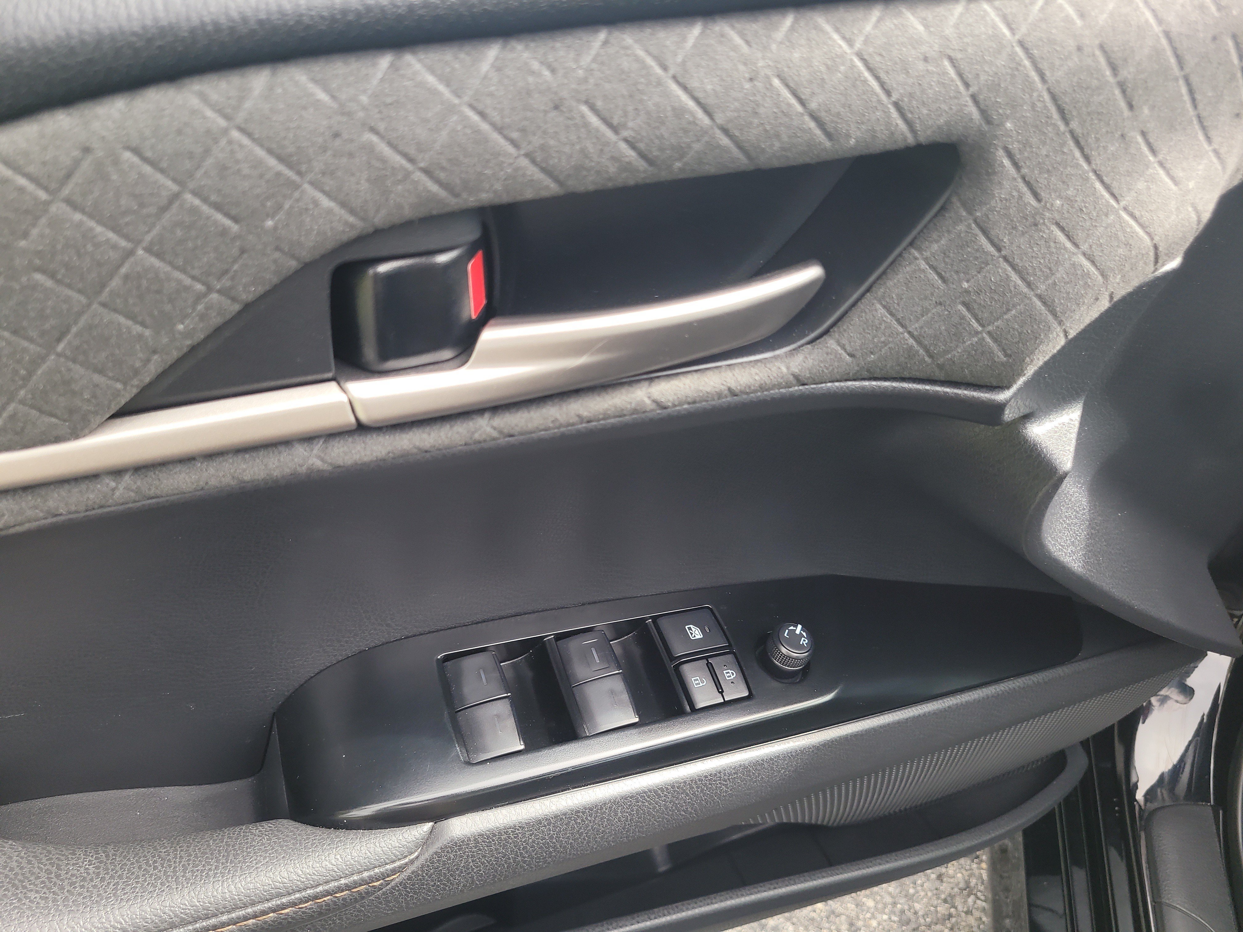 Certified 2025 Toyota Camry XLE FWD image 17