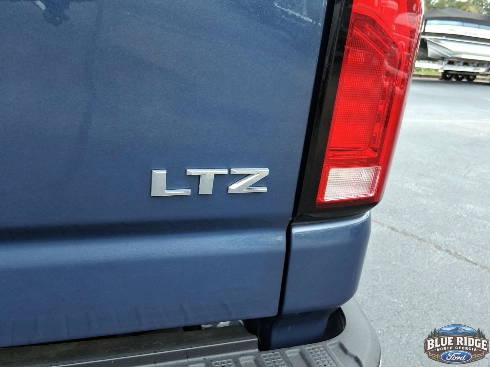 Used 2024 Chevrolet Silverado 2500 LTZ w/ LTZ Premium Package AWD/4WD image 31