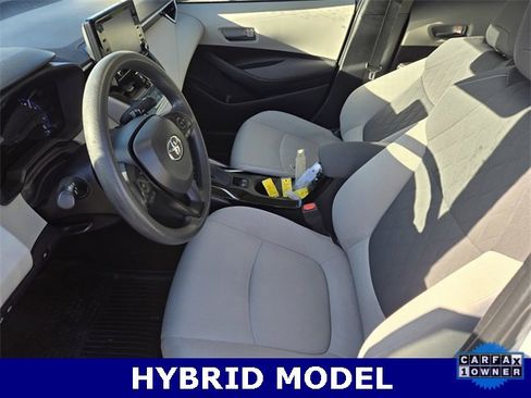 Used 2022 Toyota Corolla LE image 25