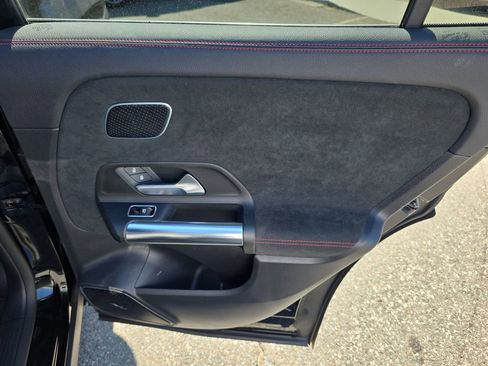 Used 2021 Mercedes-Benz GLA 250 4MATIC image 14