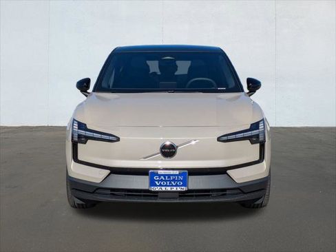 New 2026 Volvo EX30 Plus image 4