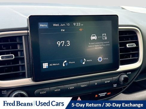 Used 2023 Hyundai Venue SEL FWD image 21