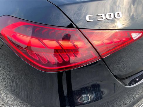 Used 2025 Mercedes-Benz C 300 Sedan image 28