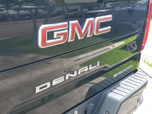 Used 2024 GMC Sierra 1500 Denali w/ Denali Reserve Package RWD image 7