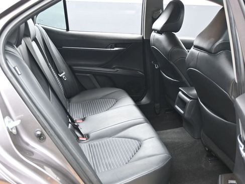 Used 2024 Toyota Camry SE image 28